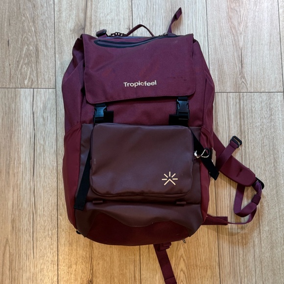 Tropicfeel Burgundy Backpack 2021 PreOrder - Picture 3 of 12